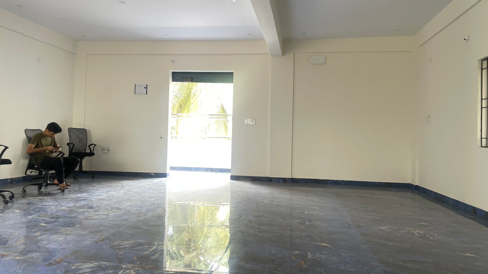 Office space for rent in Kalannagar