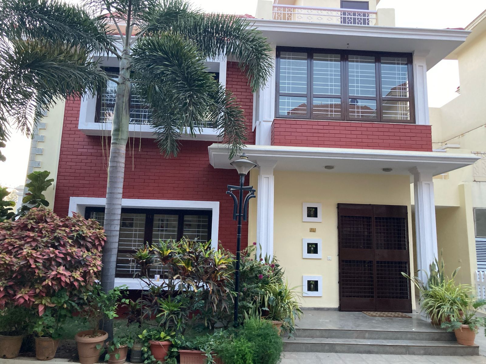 4 bhk villa for sale
